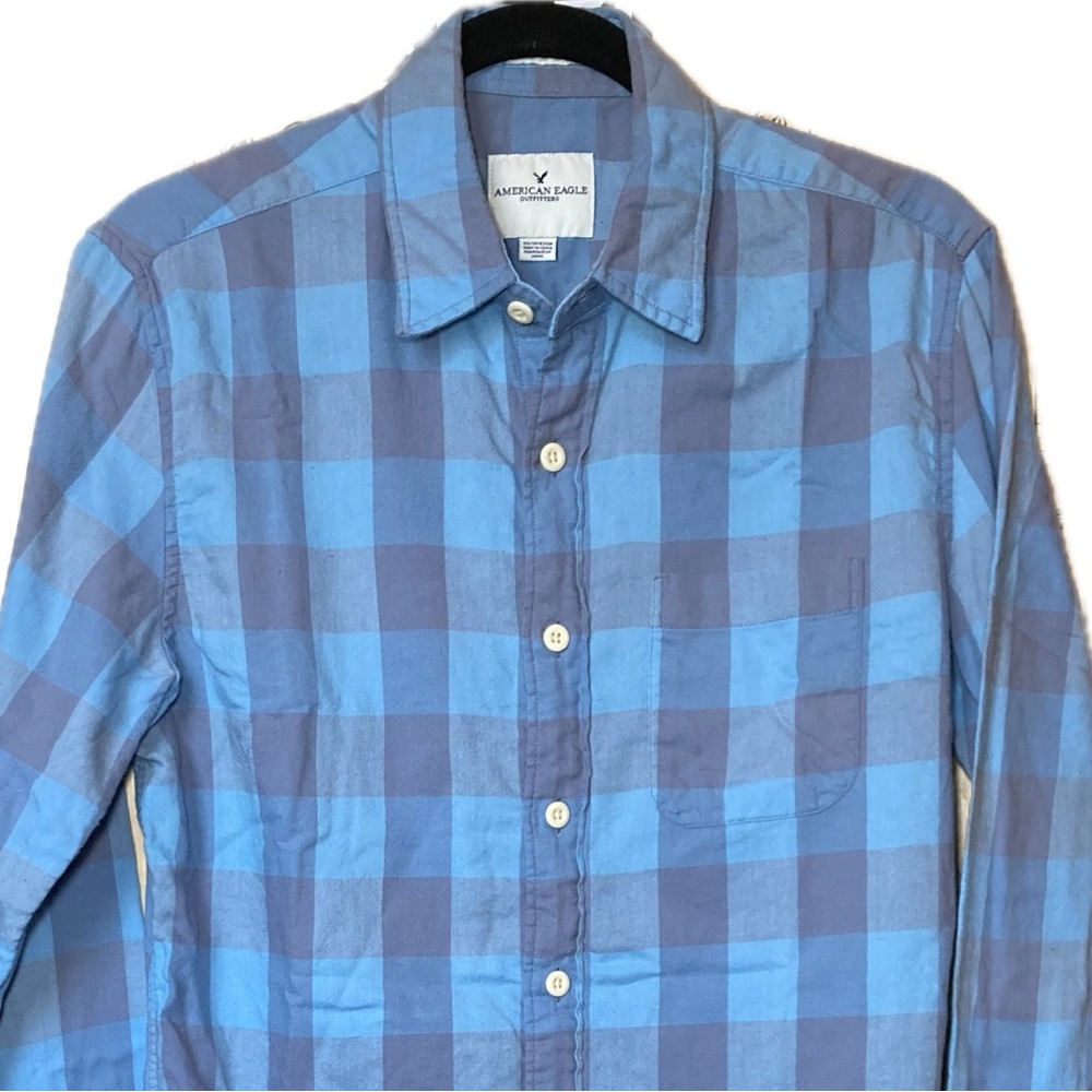 American Eagle Blue/Gray Long Sleeve Button Down